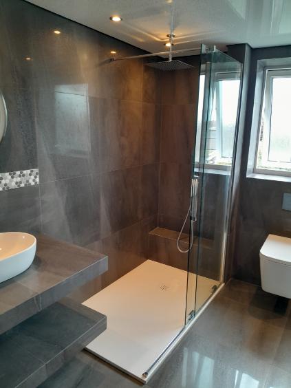 bathroom tiles blackpool