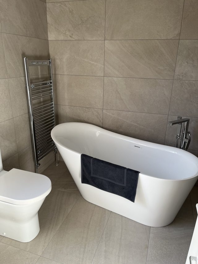 bathroom suite poulton